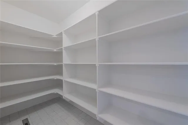 $479,900 | 1302 Melissa Court, Kearney, MO 64060