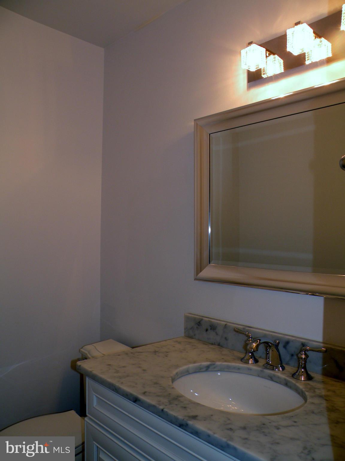1230 Kensington Road McLean, VA 22101 - Photo 13 of 26 Bath