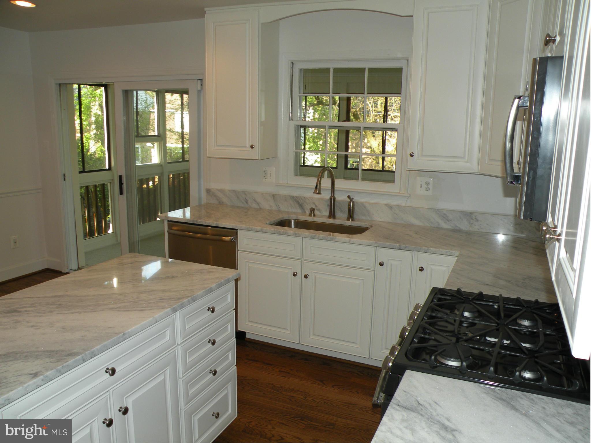 1230 Kensington Road McLean, VA 22101 - Photo 7 of 26 Kitchen