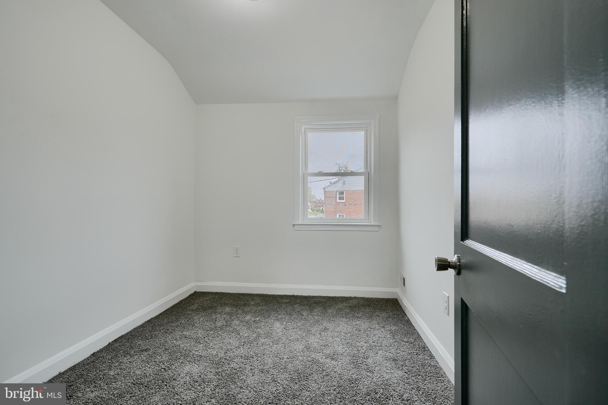 6004 Falkirk Road Baltimore, MD 21239 - Photo 14 of 30