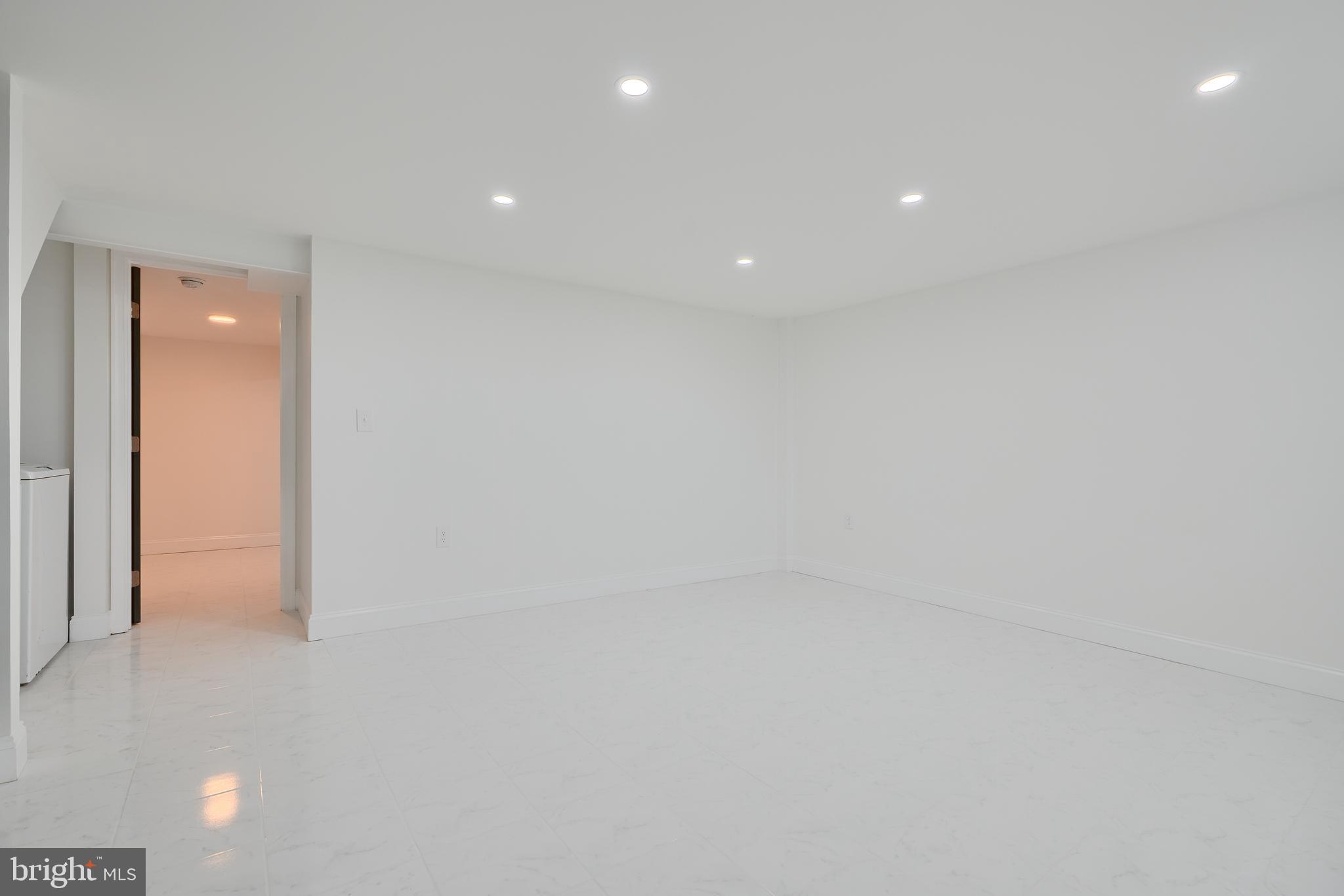 6004 Falkirk Road Baltimore, MD 21239 - Photo 19 of 30