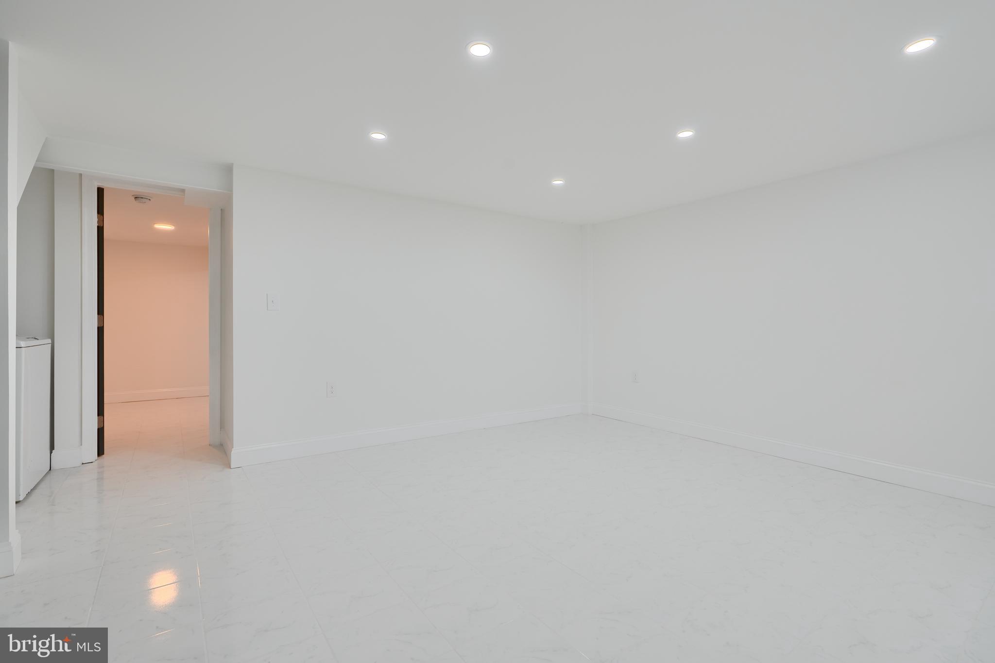 6004 Falkirk Road Baltimore, MD 21239 - Photo 22 of 30