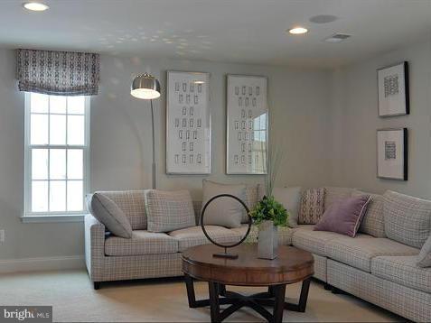 6252 Ritter Drive Frederick, MD 21703 - Photo 10 of 21 Family Room