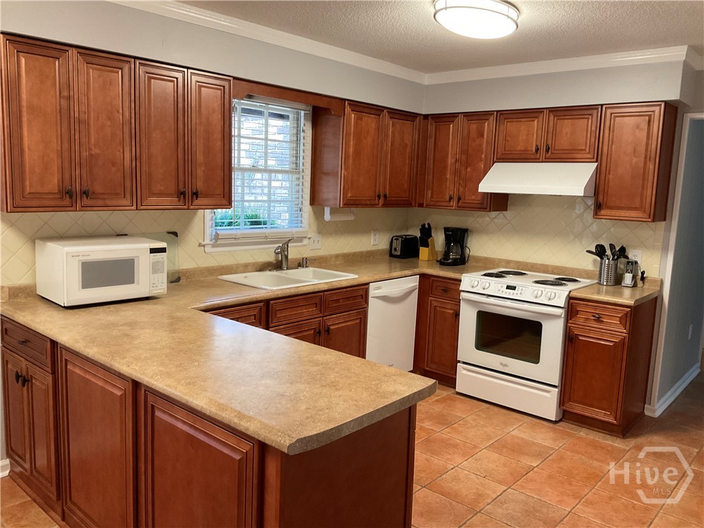 902 Penn Waller Road Savannah, GA 31410 - Photo 18 of 44