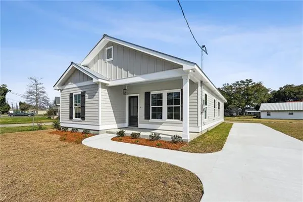 $329,500 | 131 Antoine Lane, Luling, LA 70070