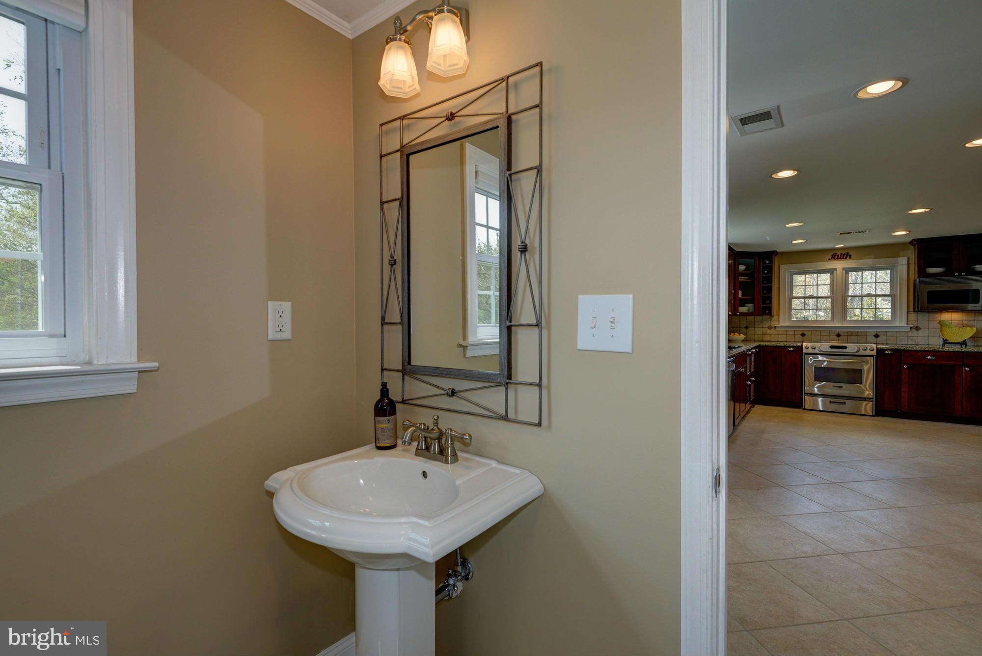 7389 Pindell School Road Fulton, MD 20759 - Photo 10 of 28 Full Bath