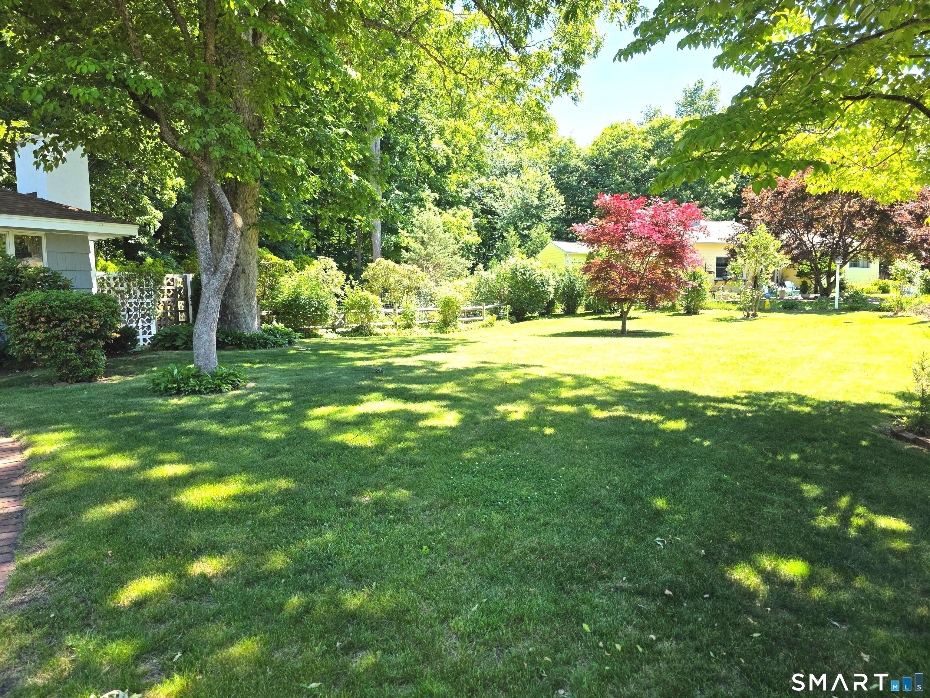 54 Hemlock Ridge Cheshire, CT 06410 - Photo 4 of 34
