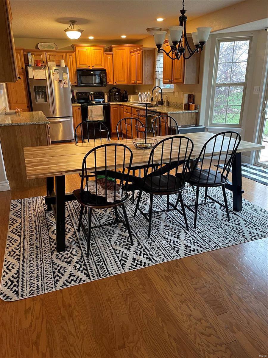 501 Patton Drive Troy, IL 62294 - Photo 13 of 46