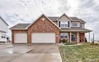 501 Patton Drive Troy, IL 62294 - Photo 3 of 46