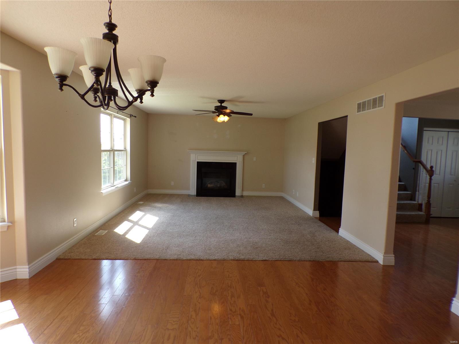 501 Patton Drive Troy, IL 62294 - Photo 7 of 46