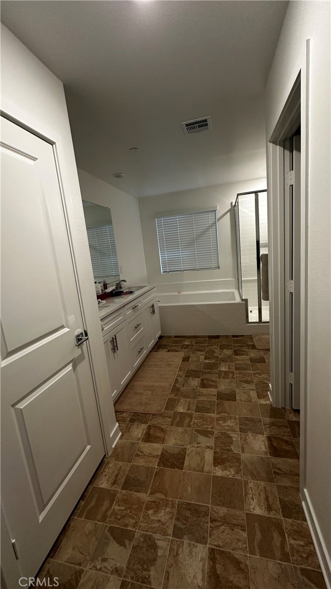 1704 Eagle Road Rialto, CA 92376 - Photo 2 of 6 bathroom
