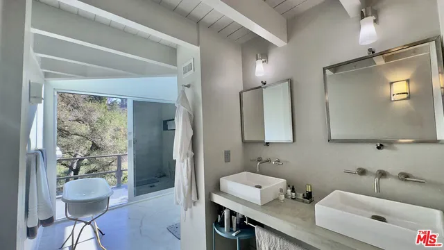 $9,900 | 19562 Cave Way, Topanga, CA 90290