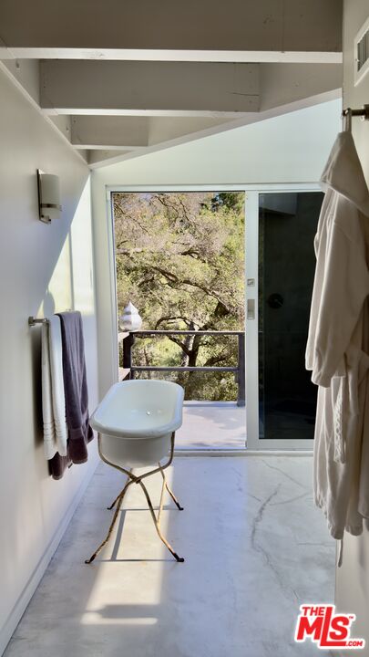 19562 Cave Way Topanga, CA 90290 - Photo 21 of 39