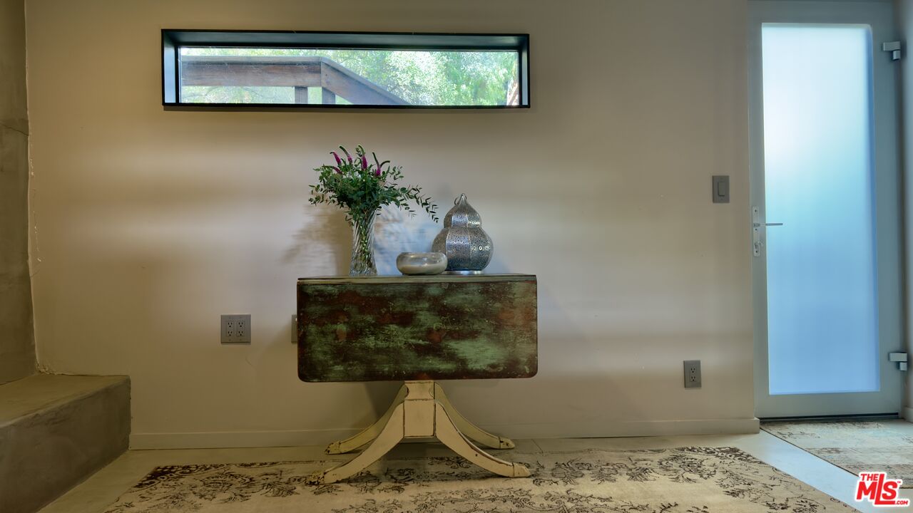 19562 Cave Way Topanga, CA 90290 - Photo 28 of 39