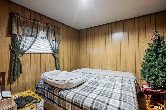 $115,000 | 800 West 11th Street, Johnston City, IL 62951