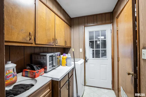 $115,000 | 800 West 11th Street, Johnston City, IL 62951