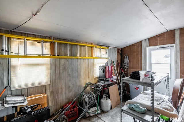 $115,000 | 800 West 11th Street, Johnston City, IL 62951