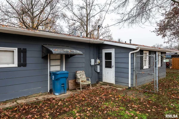 $115,000 | 800 West 11th Street, Johnston City, IL 62951