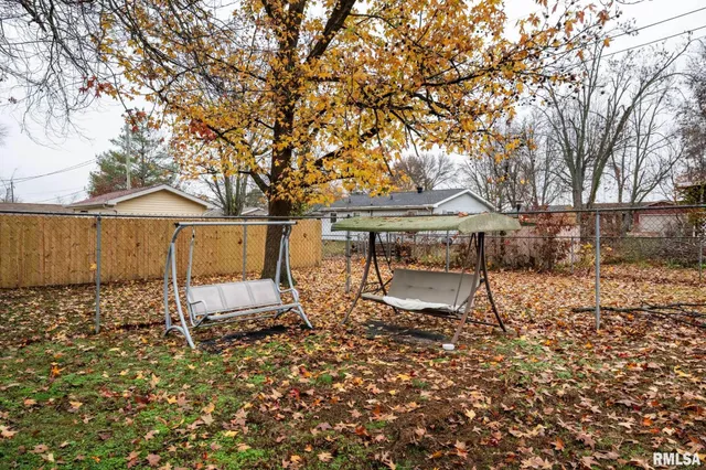 $115,000 | 800 West 11th Street, Johnston City, IL 62951