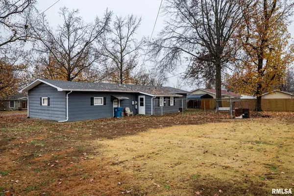$115,000 | 800 West 11th Street, Johnston City, IL 62951