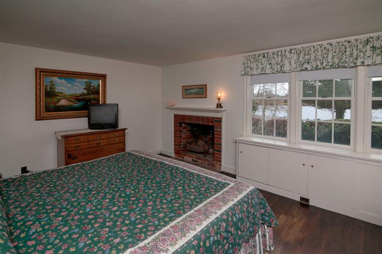 4 Pond Road Falmouth, MA 02540 - Photo 10 of 21 Additional Photo