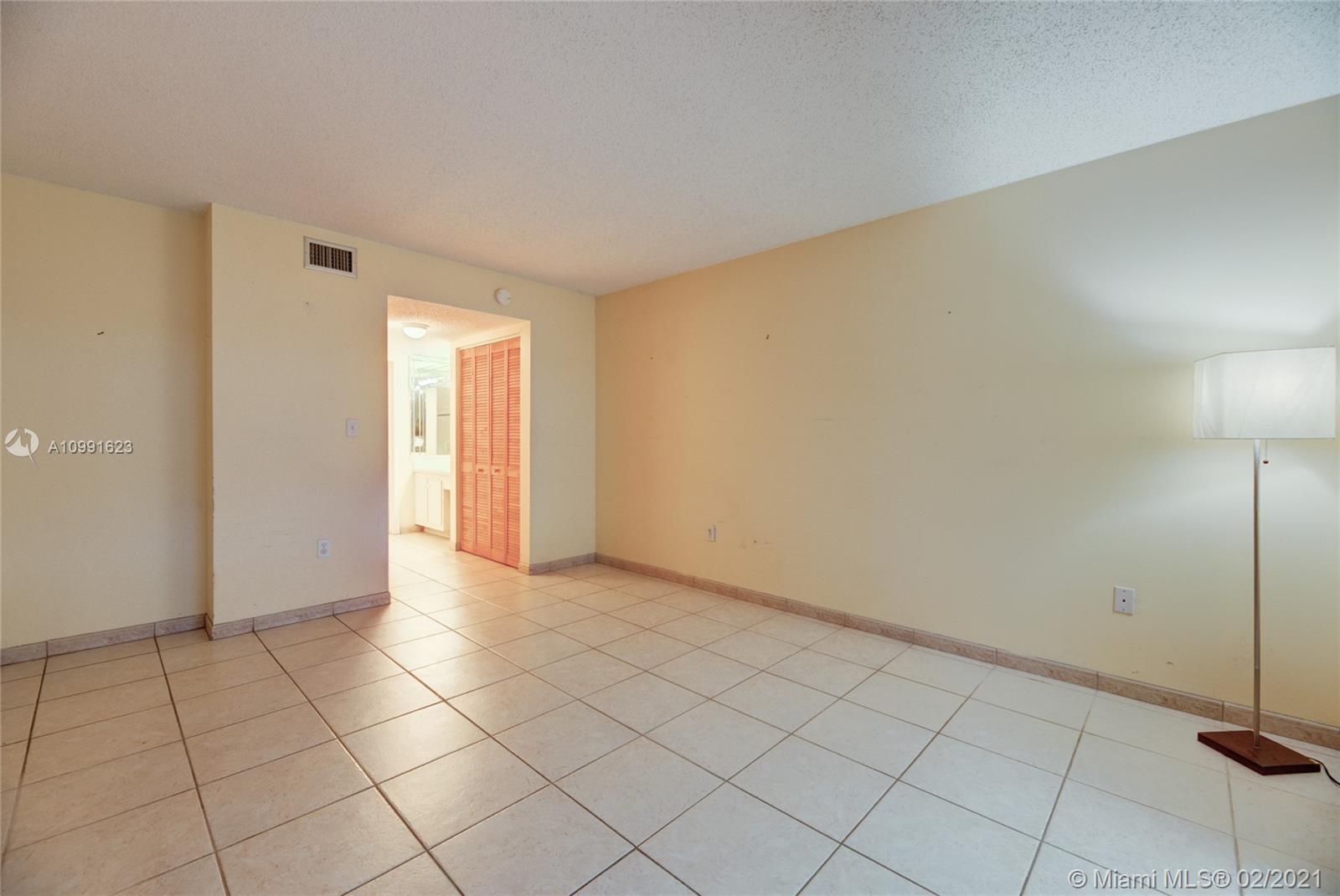 9227 Southwest 87th Avenue, Unit B5 Miami, FL 33176 - Photo 15 of 22