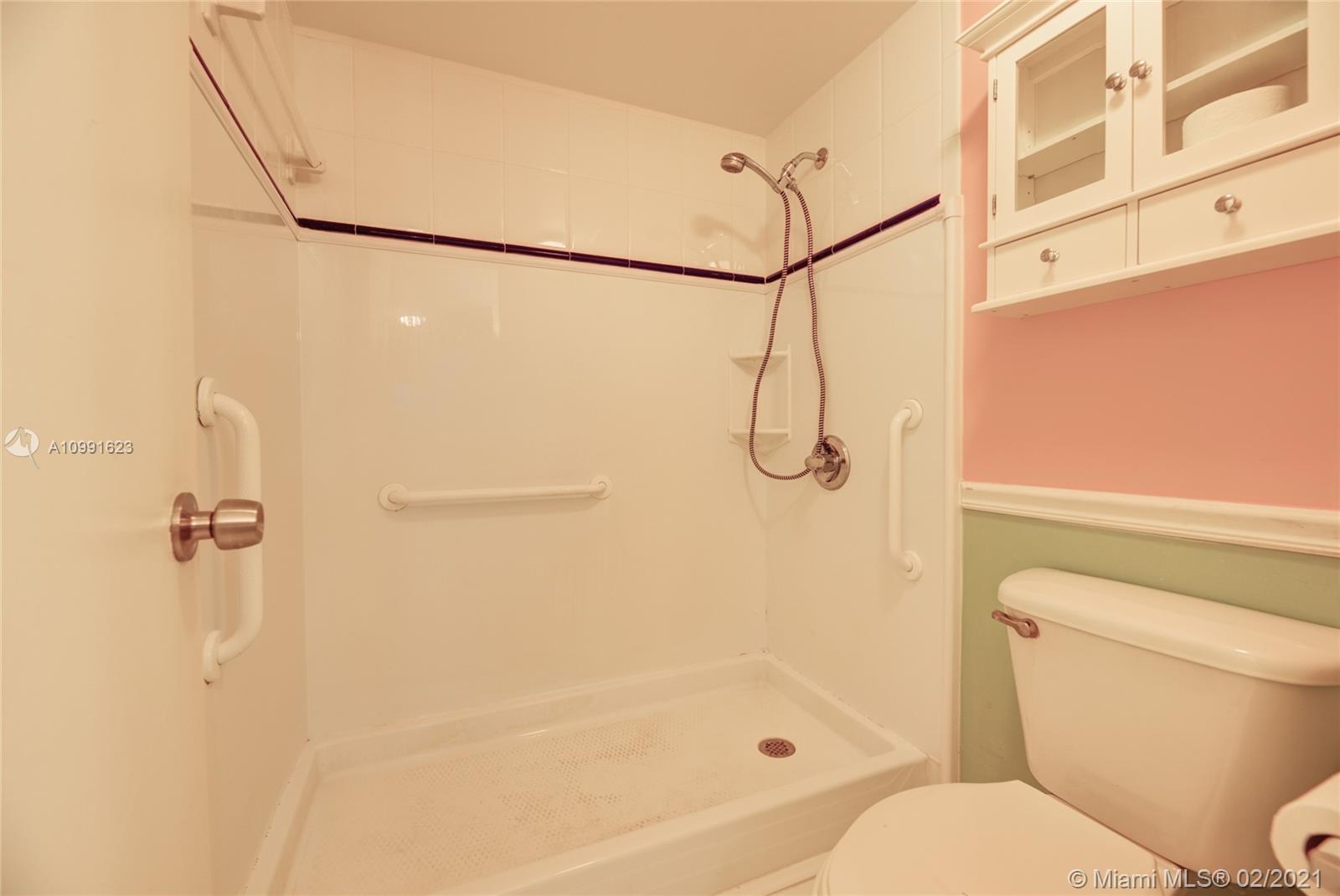 9227 Southwest 87th Avenue, Unit B5 Miami, FL 33176 - Photo 18 of 22