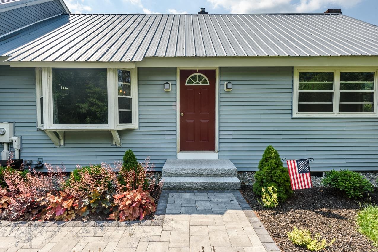 132 Union Road Stratham, NH 03885 - Photo 3 of 28
