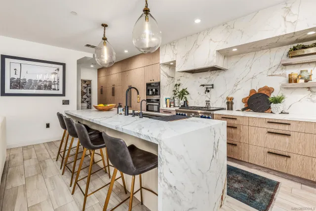 $3,495,000 | 3301 Lincoln Street, Carlsbad, CA 92008