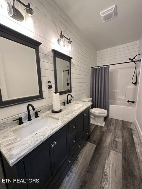 5769 Wilderness Road Ewing, VA 24248 - Photo 53 of 60 2nd Bathroom