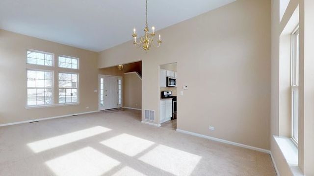8 Wright Court Lake In The Hills, IL 60156 - Photo 2 of 29