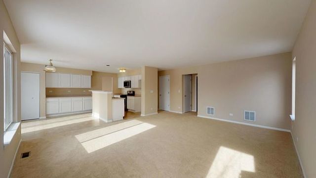 8 Wright Court Lake In The Hills, IL 60156 - Photo 13 of 29