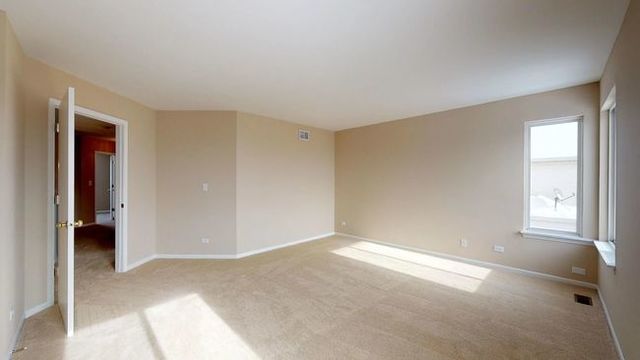 8 Wright Court Lake In The Hills, IL 60156 - Photo 17 of 29