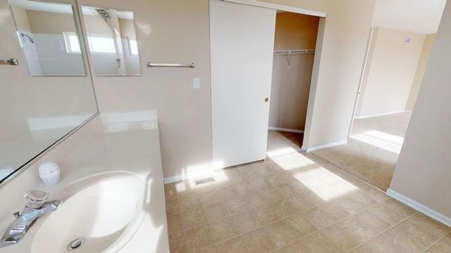 8 Wright Court Lake In The Hills, IL 60156 - Photo 21 of 29