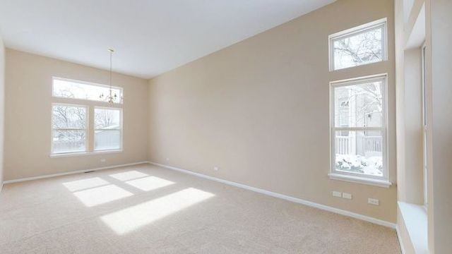 8 Wright Court Lake In The Hills, IL 60156 - Photo 5 of 29