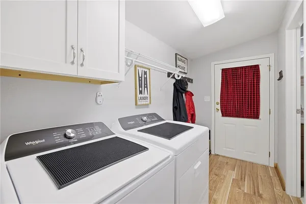 $325,000 | 9 Poplar Lane, Linn Valley, KS 66040
