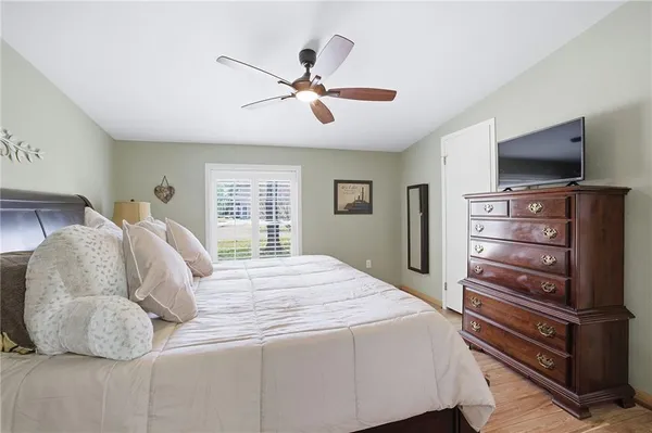 $325,000 | 9 Poplar Lane, Linn Valley, KS 66040
