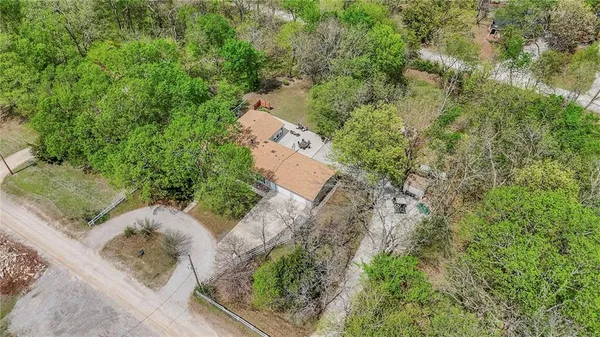 $325,000 | 9 Poplar Lane, Linn Valley, KS 66040