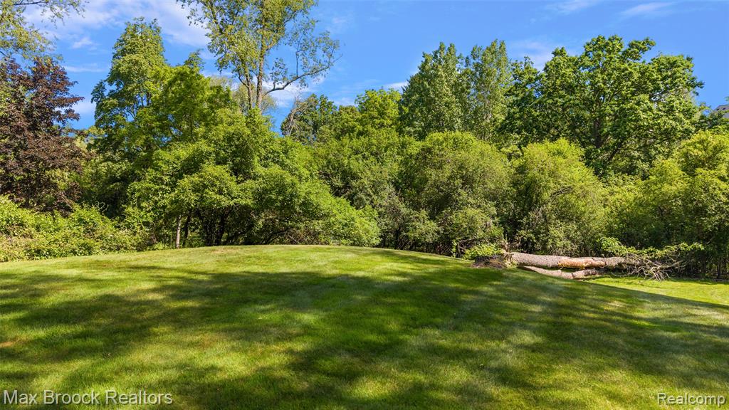 674 Rudgate Road Bloomfield Hills, MI 48304 - Photo 28 of 28