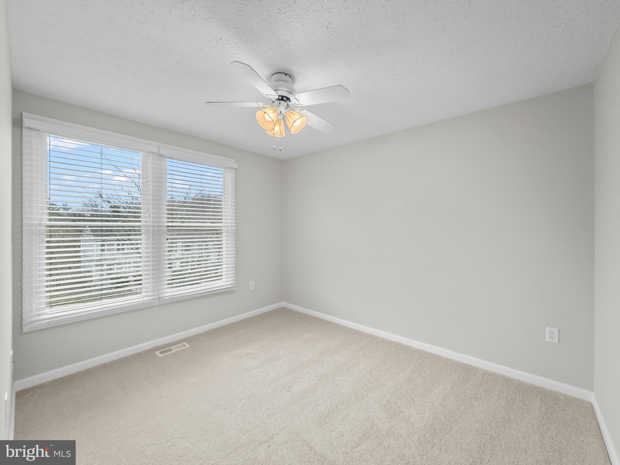 10110 Shelldrake Circle Damascus, MD 20872 - Photo 20 of 35 an empty room with a window