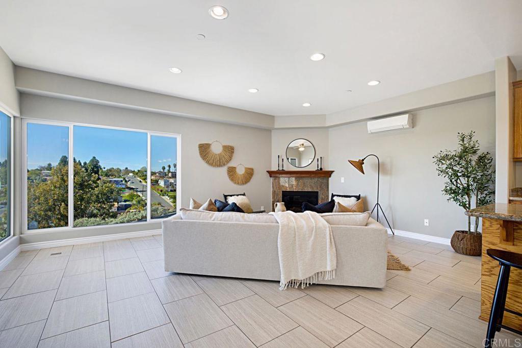 363 Maria Avenue Spring Valley, CA 91977 - Photo 3 of 19 a bed room with a bed and a potted plant