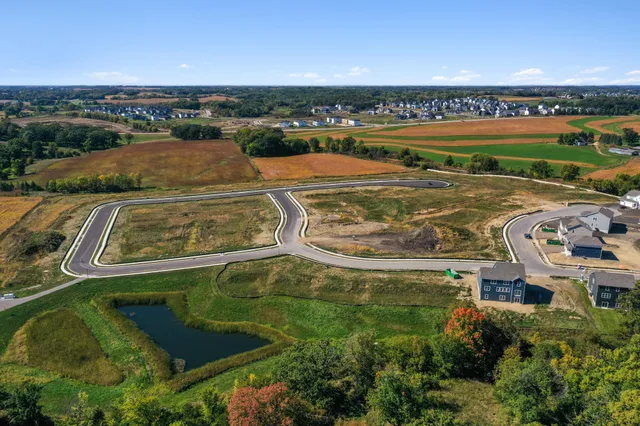 $709,990 | 1738 Oak Creek Pass, Chaska, MN 55318