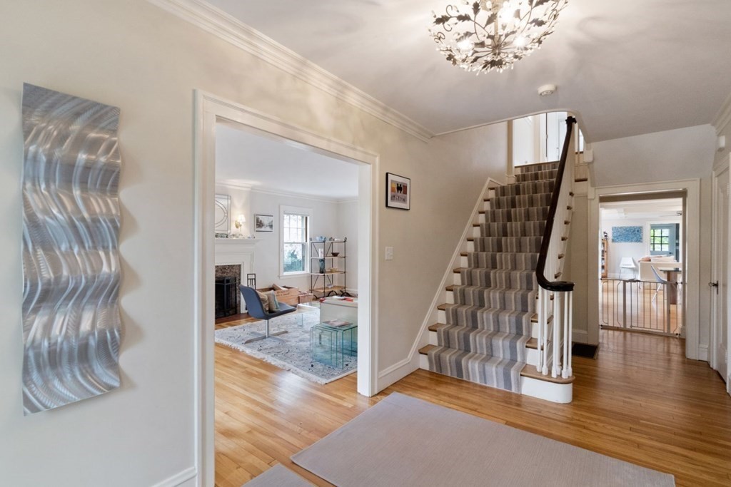 20 Dean Road Wellesley, MA 02481 - Photo 2 of 40 Gallery Image 2