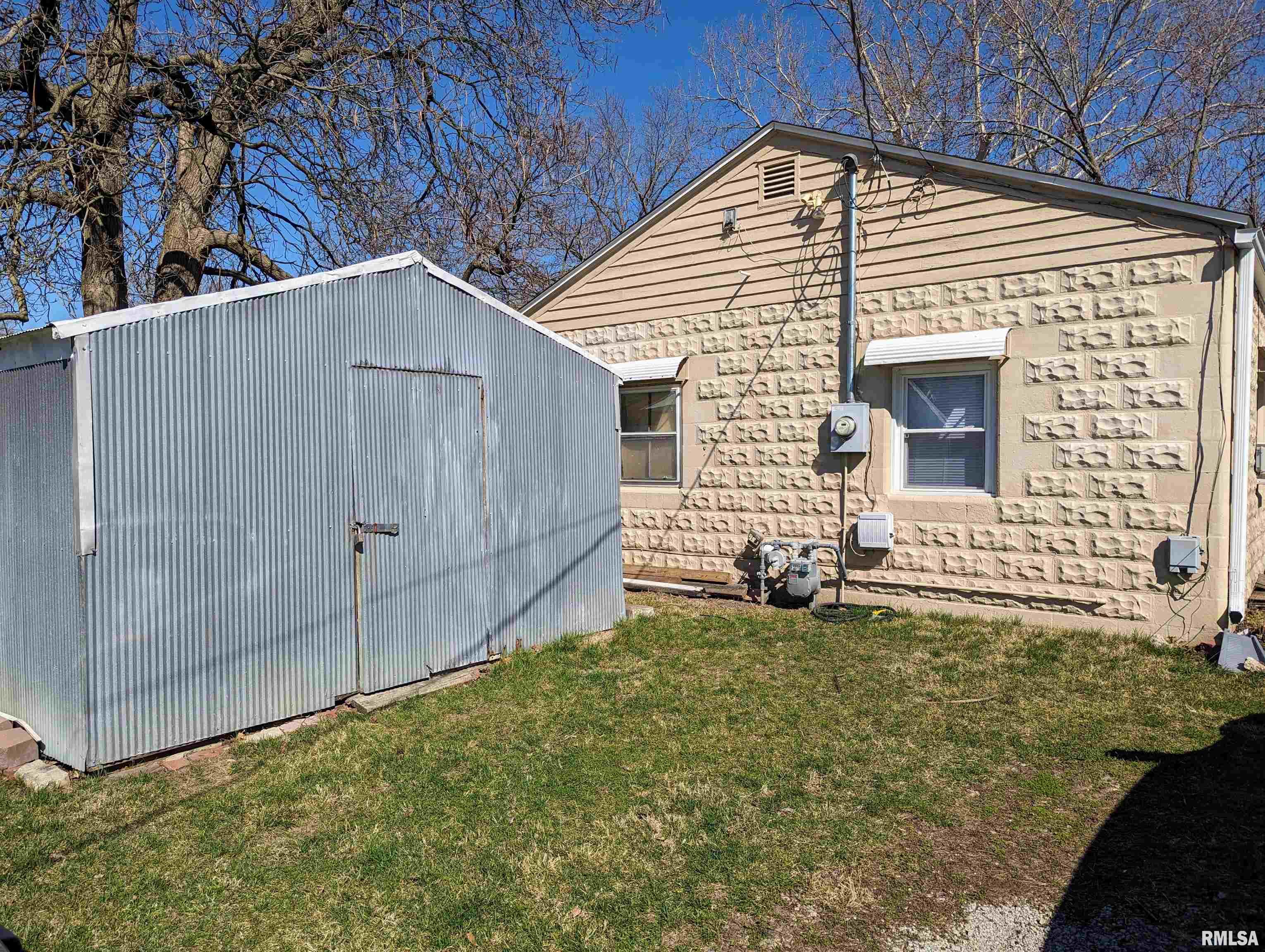 2219 South 6th Street Springfield, IL 62703 - Photo 12 of 15