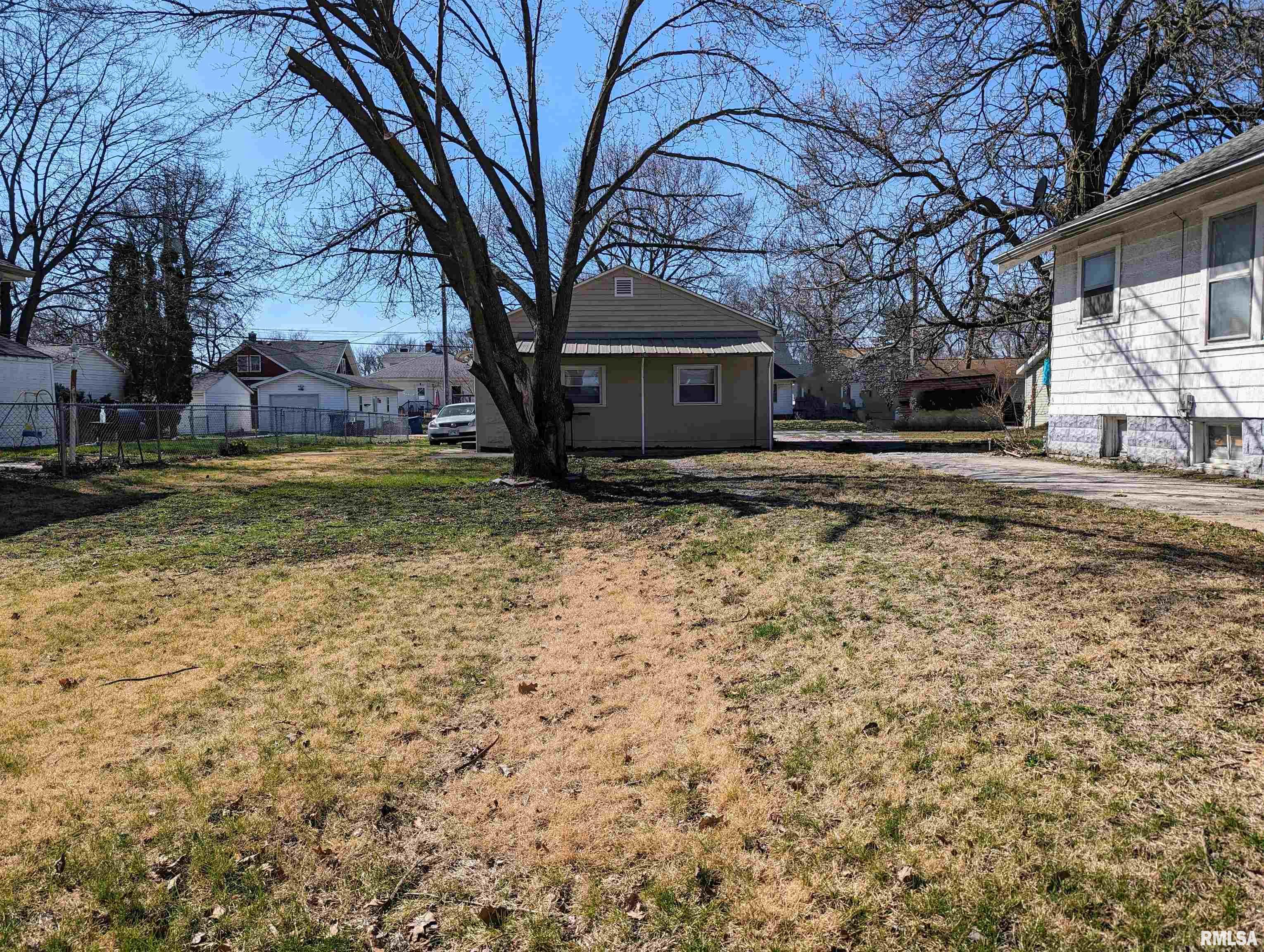 2219 South 6th Street Springfield, IL 62703 - Photo 15 of 15