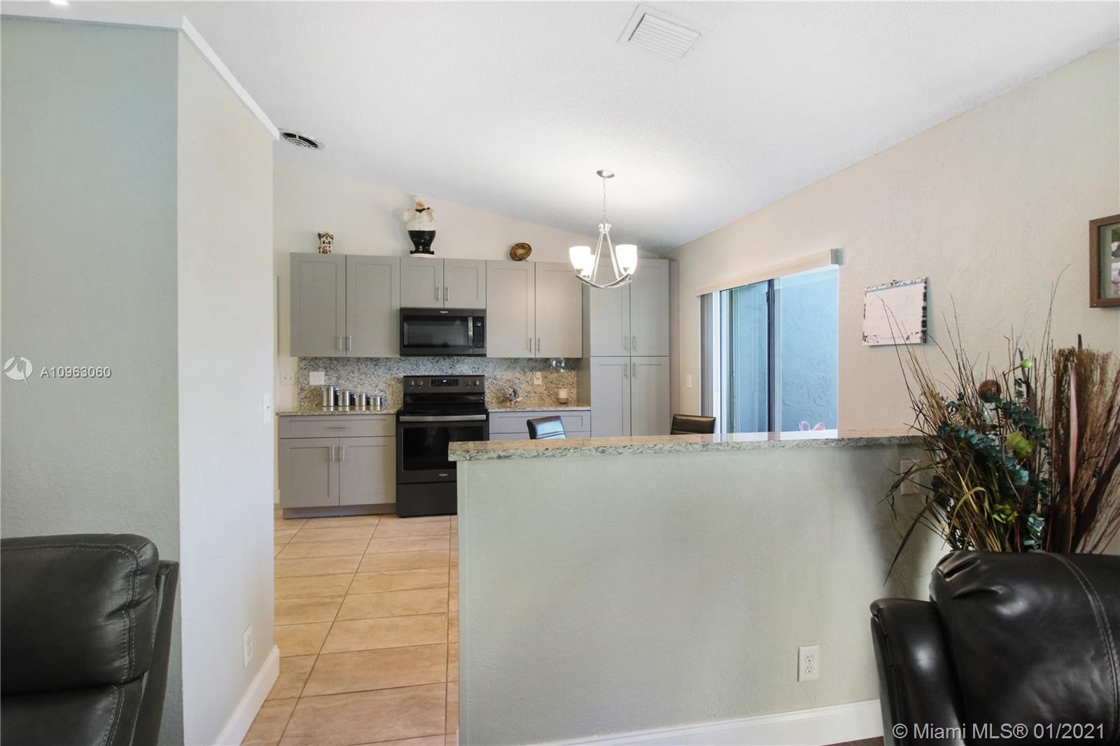 6215 Hitchin Post Way Delray Beach, FL 33484 - Photo 5 of 28