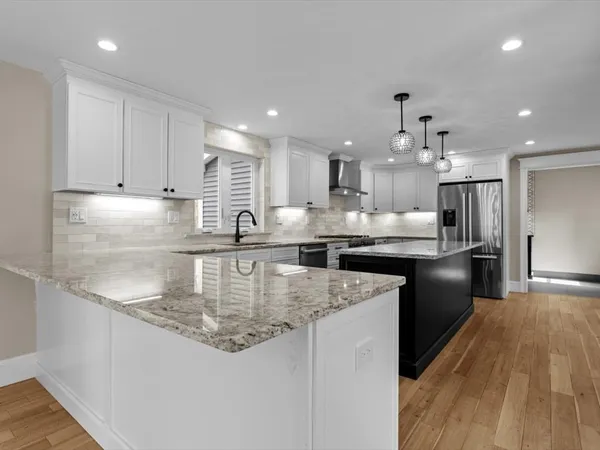 $1,075,000 | 4 Hazeltine Road, Upton, MA 01568