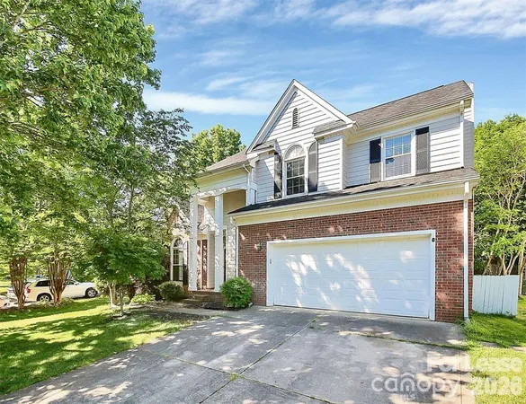 $2,650 | 8609 Walsham Drive, Charlotte, NC 28277