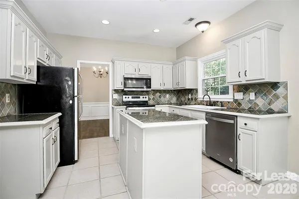 $2,650 | 8609 Walsham Drive, Charlotte, NC 28277