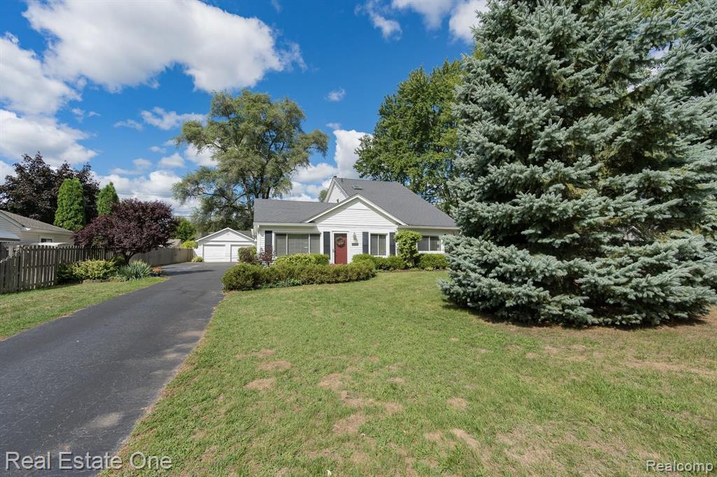 2686 Gerald Avenue Rochester Hills, MI 48307 - Photo 40 of 44